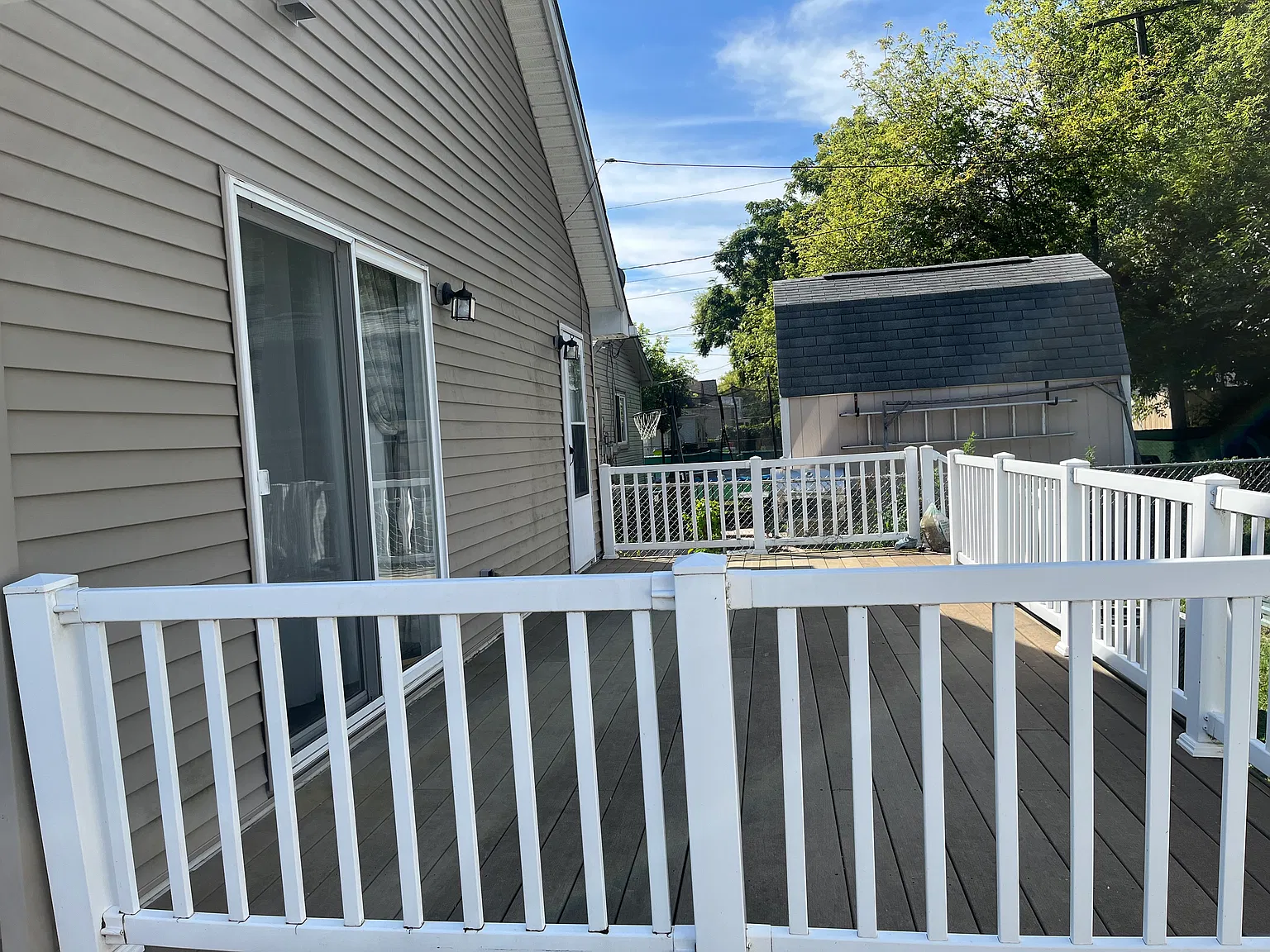 4 bed, 1176 sqft, $1,650 — Photo 2