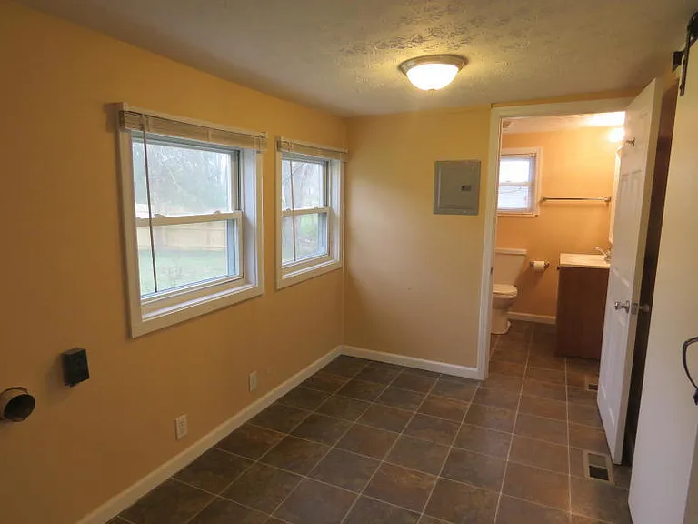 106 Persimmon Way — Photo 4