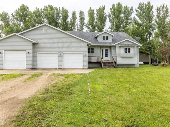 615 Lynn Dawn Dr, Argusville, ND 58005