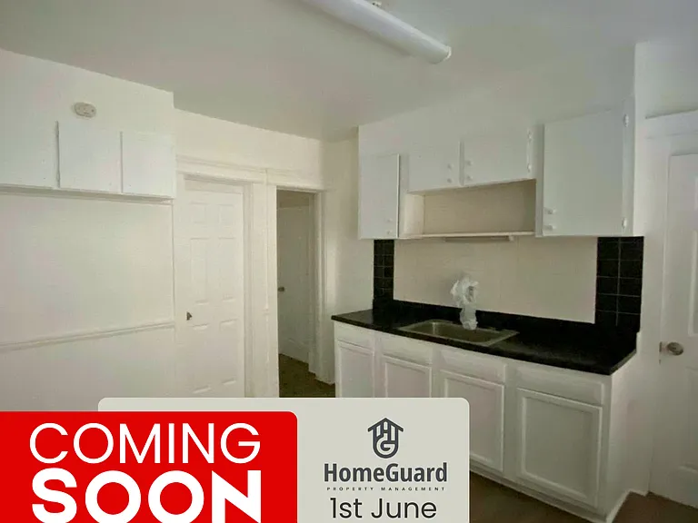 9522 Dunlap Ave — Photo 6