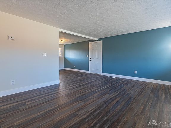 3rd image of 4795 Rexwood Dr