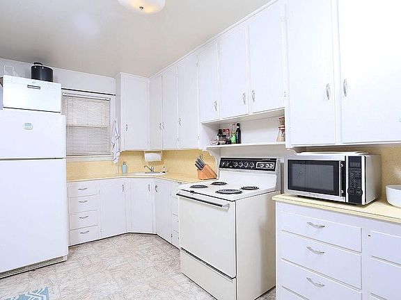 4th image of 817-819 N 26th St