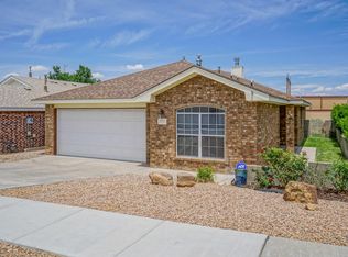 6759 Forest Hills Dr NE, Albuquerque, NM 87109