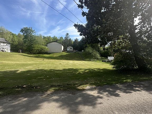 4th image of 0 Oak Dr