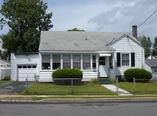 61 Elizabeth St, Plattsburgh, NY 12901