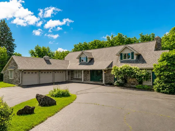 W215N5354 Ada COURT, Menomonee Falls, WI 53051
