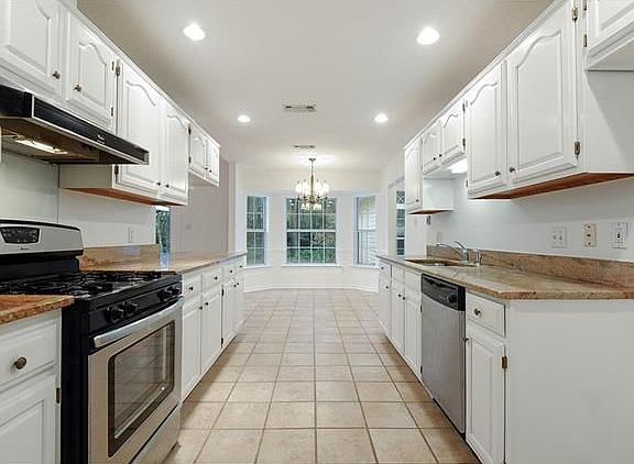 5th image of 625 Plantation Blvd