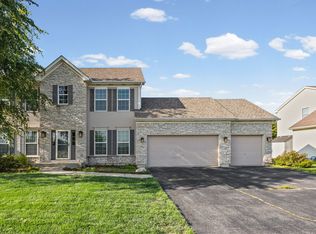 435 Shadow Wood Dr, Yorkville, IL 60560