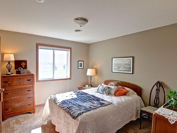3rd image of 1252 Parkland Dr Unit 2