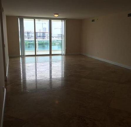 2nd image of 3201 NE 183rd St APT 1105