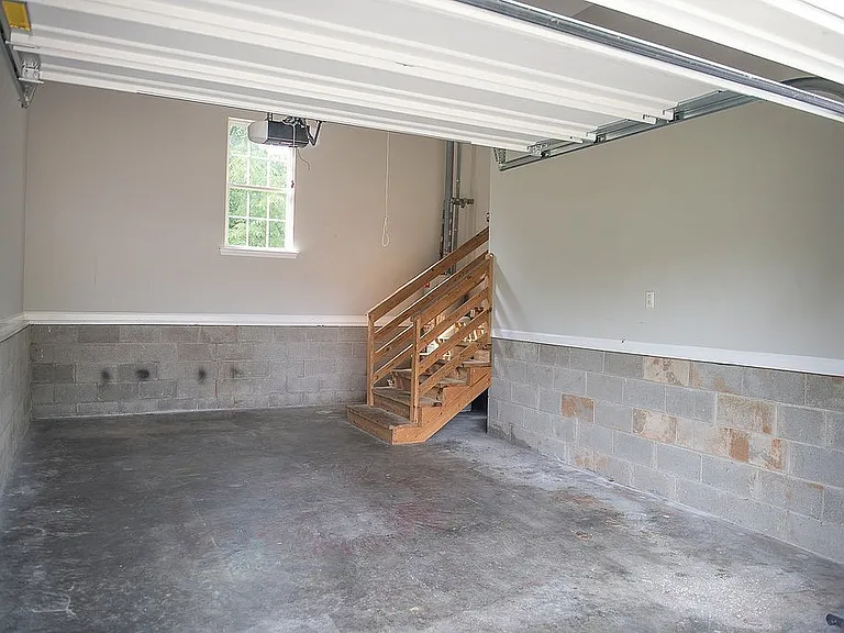 1012 Wismar Ct — Photo 10