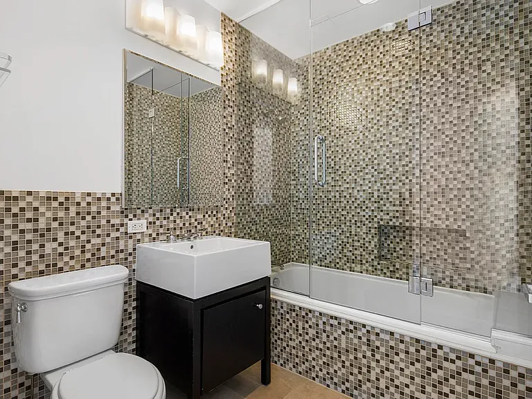 8 Union Sq S #6B — Photo 7