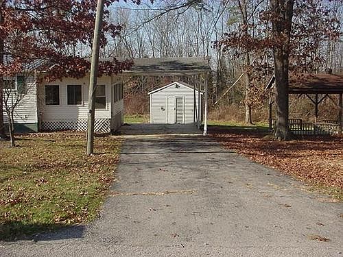 3rd image of 68 Woodsway Dr