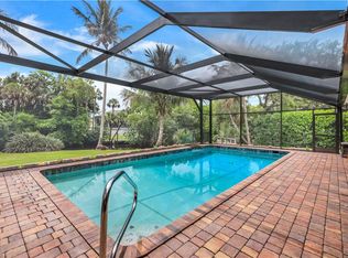 152 Oakwood Dr, Naples, FL 34110