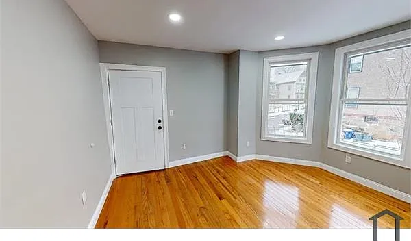 16 Gaston St #2R