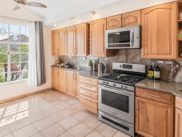 5017 Viewridge Way — Photo 15