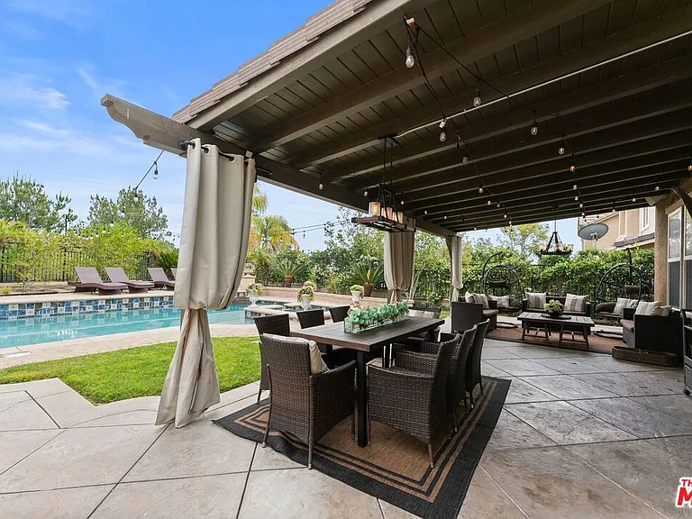 11564 Apulia Ct — Photo 44