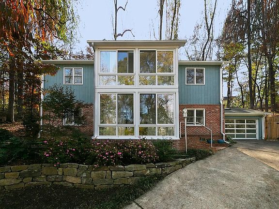 2nd image of 39 Geraldine Dr SE