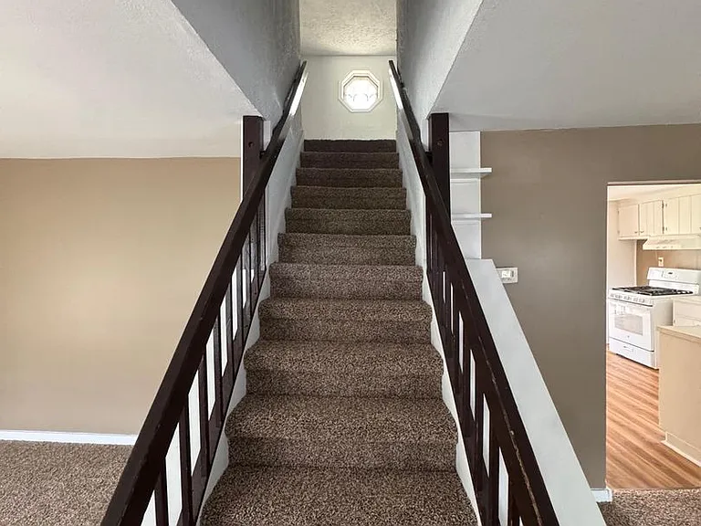 7801 Morgan Rd — Photo 9