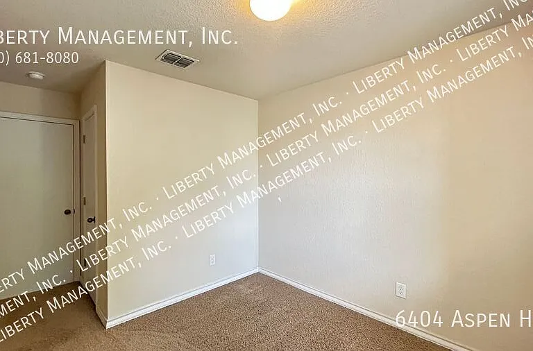 6404 Aspen Hl — Photo 11
