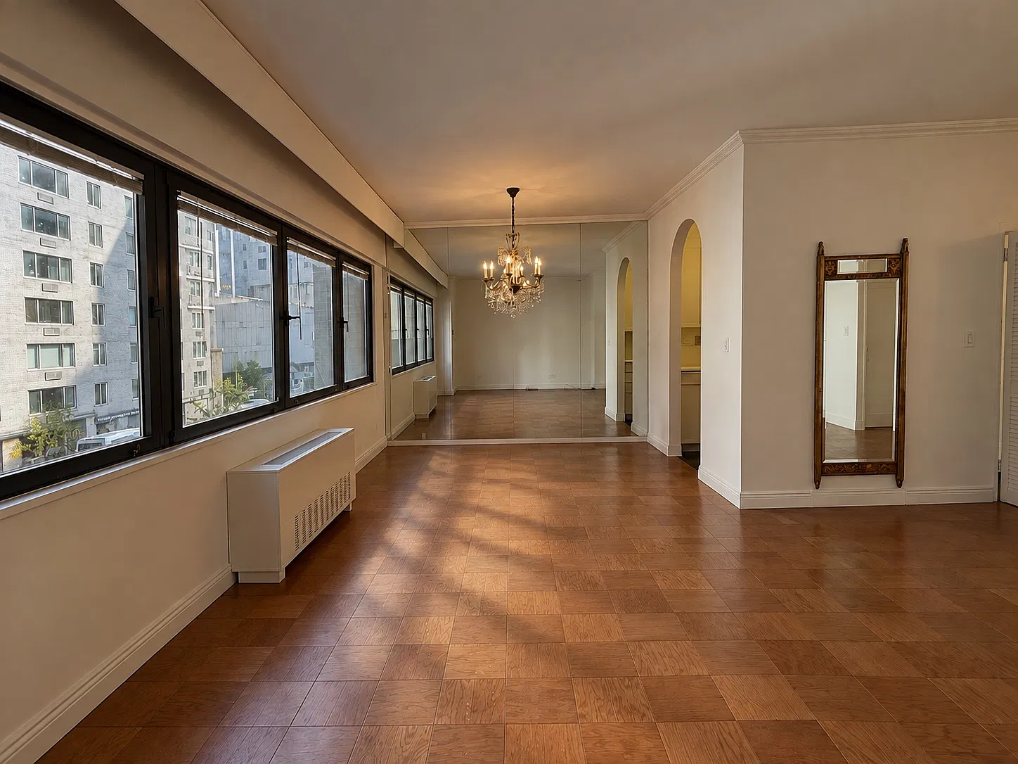 58 West 58th Street — Photo 4