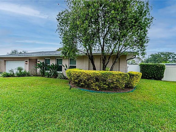 2nd image of 5109 Jennifer Pl