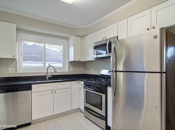 5th image of 800 N Kaspar Ave