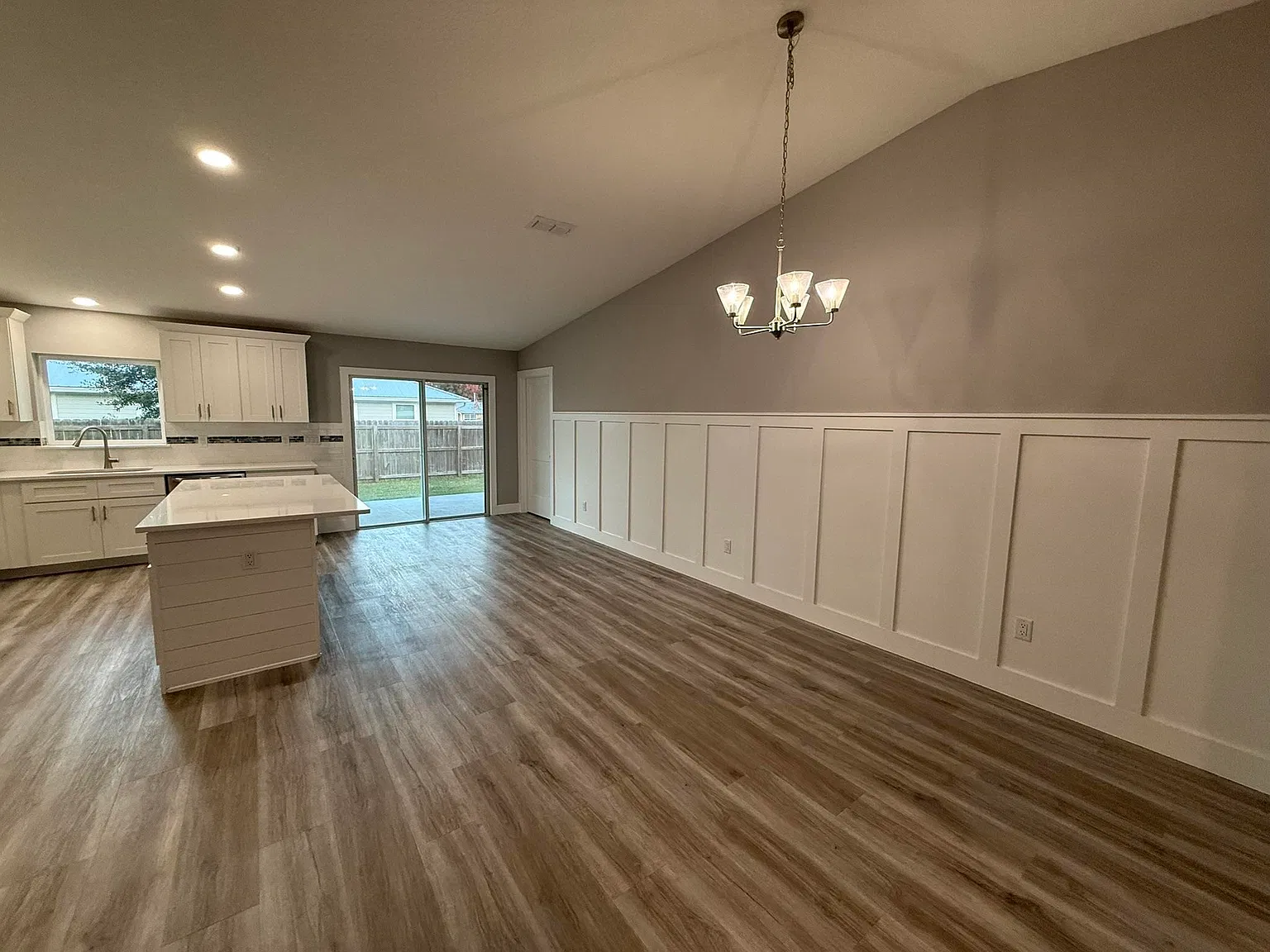 4 bed, 1778 sqft, $2,799 — Photo 4