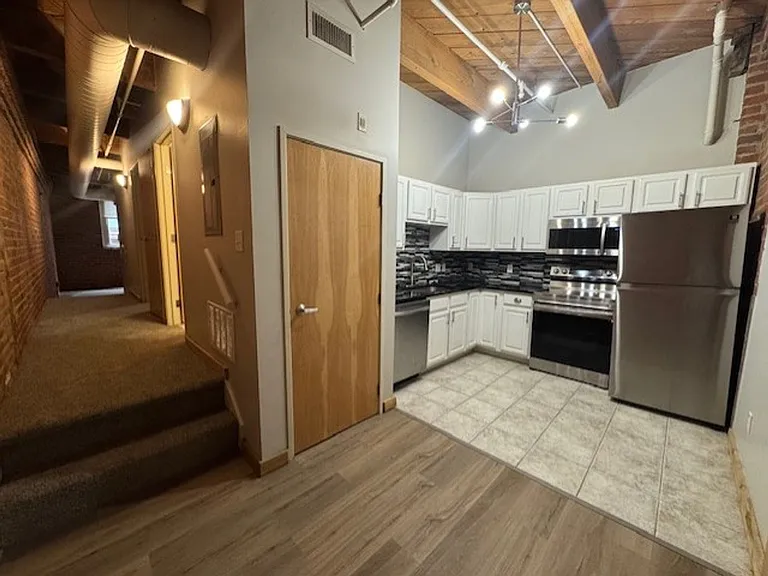 Bridgeview Apartments — Photo 15
