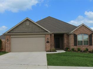 221 Napoli Ln, Centerton, AR 72719