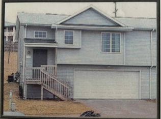 37 Jema Ct, Iowa City, IA 52246