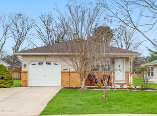 75 Grenada Street, Toms River, NJ 08757