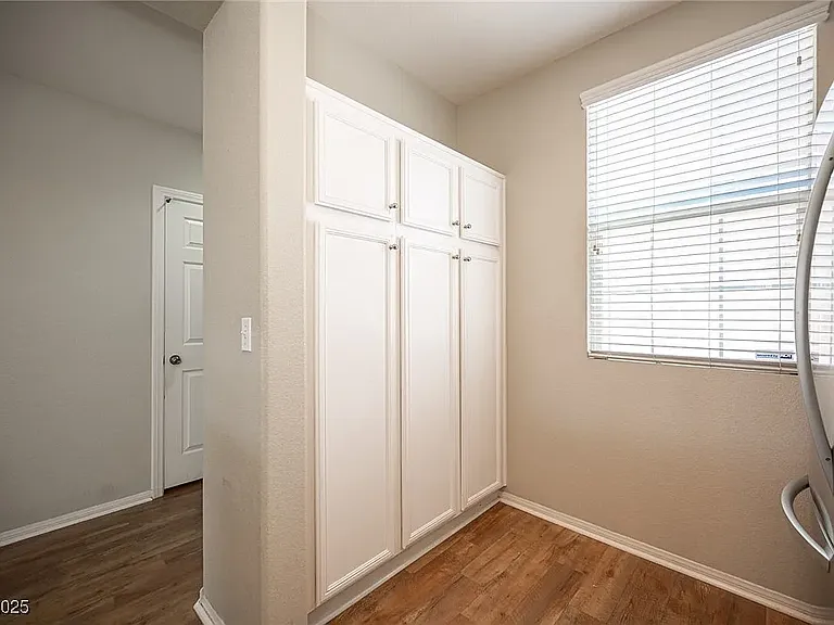 8368 Creek Canyon Ave — Photo 10