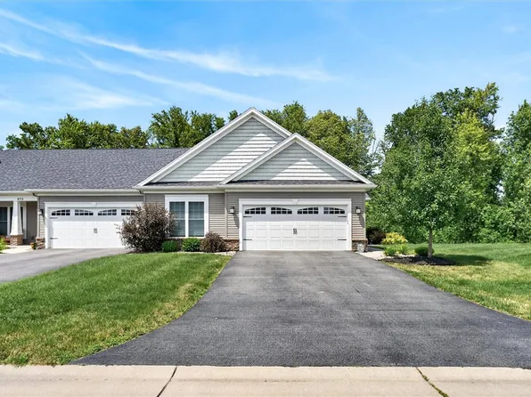 933 Pathway Ln, Webster, NY 14580