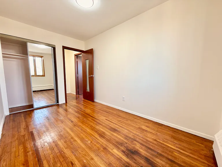 185 Oxford St #2 — Photo 10