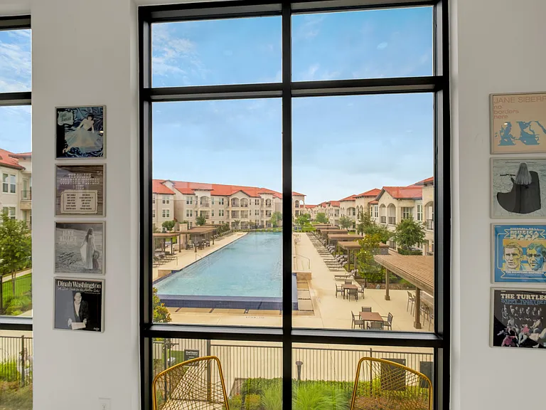 Reveal Lake Ridge — Photo 34