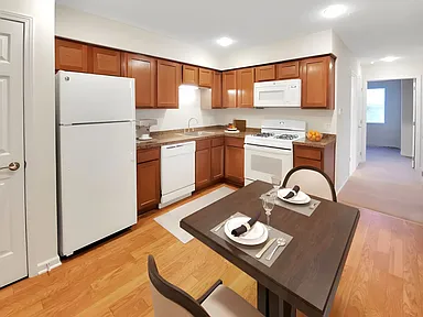 2 Bedroom Lower