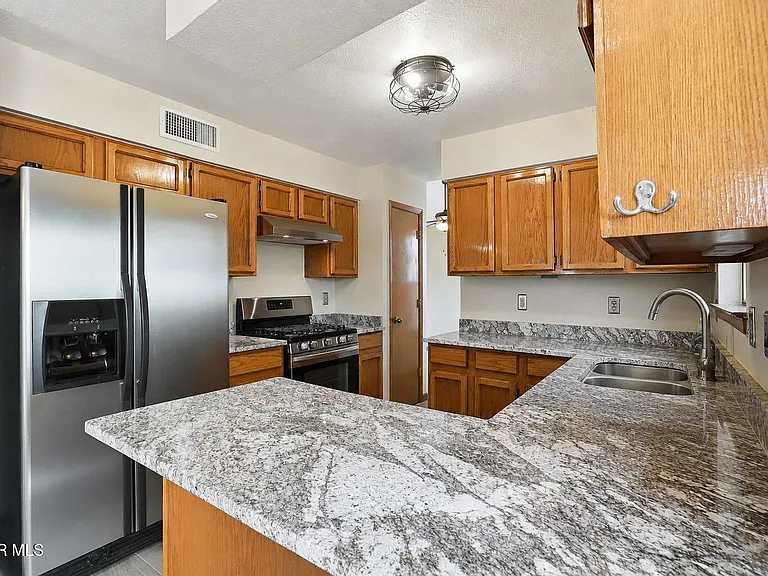 6900 Imperial Ridge Dr — Photo 8