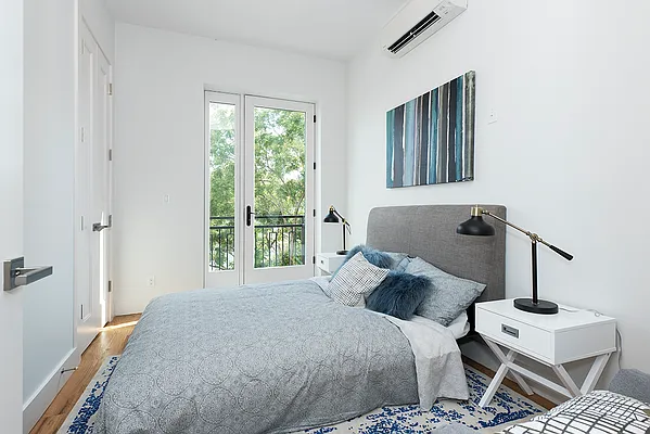 Rented by City View Living | media 27