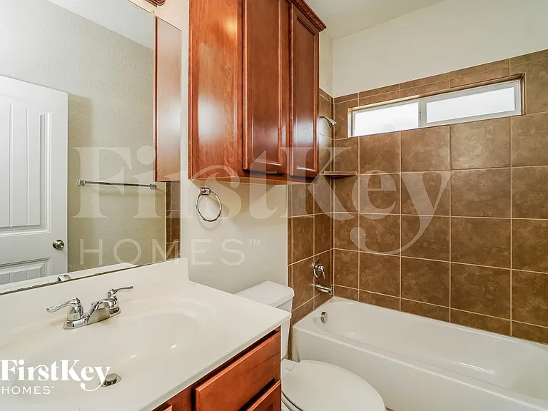 10215 Mill Path — Photo 13