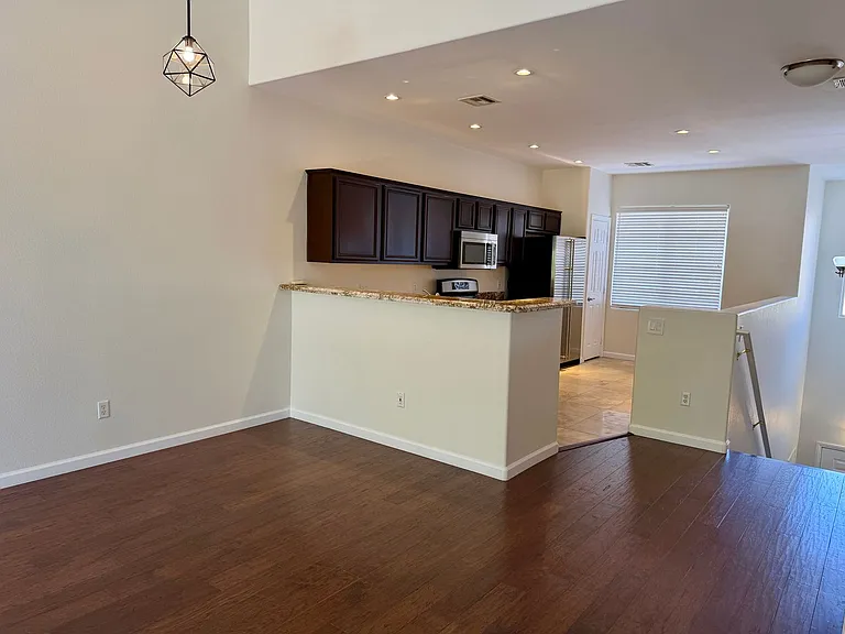 704 Peachy Canyon Cir #202 — Photo 8