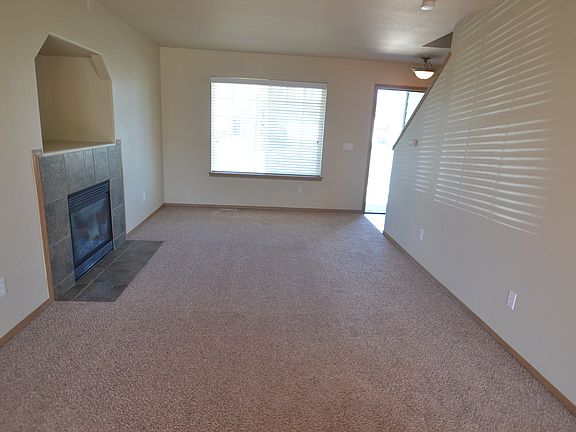 5th image of 18303 107th Street Ct E