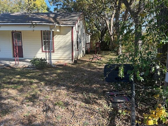 3rd image of 307 S Jernigan St