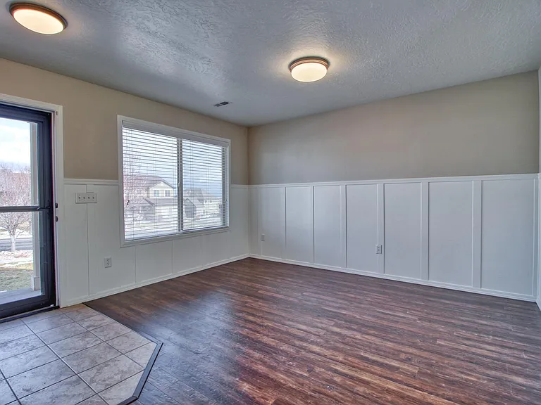 211 W Cooper Ave — Photo 5