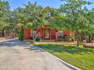 129 Granite Ridge Cir, Medicine Park, OK 73557