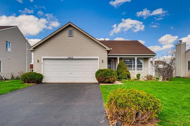 1st image of 1412 S Blackhawk Cir