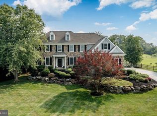 1040 Brick House Farm Ln, Newtown Square, PA 19073