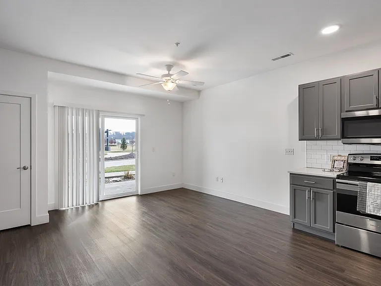 The Bend Apartments — Photo 80