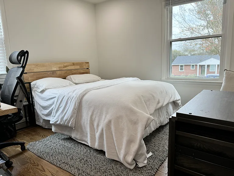 830 Rose Park Dr — Photo 16