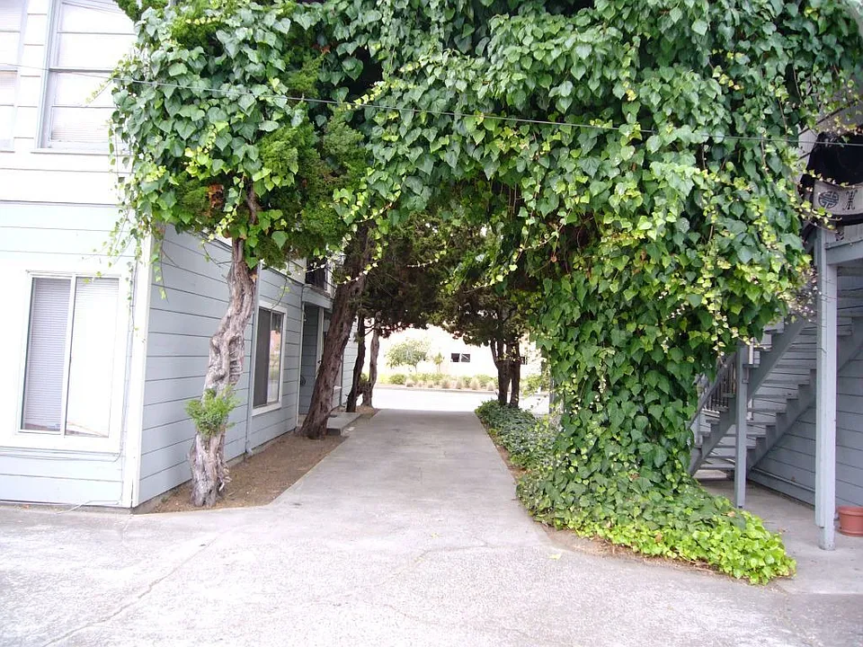 Covered walkway